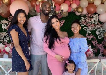 Përse Cobe nuk udhëtonte kurrë me bashkëshorten me helikopter