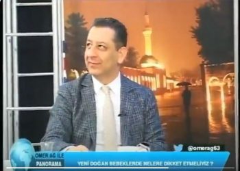 Live në emision, shihni si i lëkund të ftuarit tërmeti në Turqi (VIDEO)