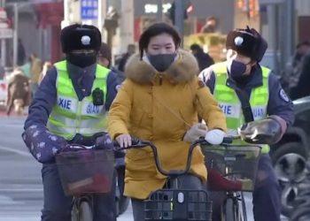 A mund të na shpëtojë maska nga virusi vdekjeprurës? Ja çfarë thonë ekspertët