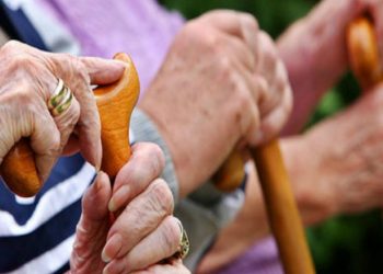 Gjirokastra ka popullsinë më të moshuar në vend, por ja qytetet ku jetojnë të rinjtë
