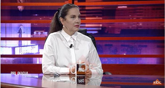 ‘Provokacja’, ish-ministrja e Kulturës thirrje për të bojkotuar festivalin në Sanremo: ‘Gjeli’ Amadeus i sheh vajzat si objekte (VIDEO)