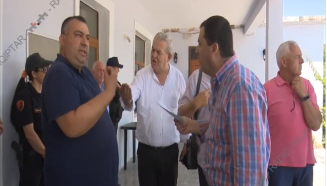 Njeriu që bëri “sherr” me Vangjel Tavon zgjidhet kryetar i PS Dropull (VIDEO)