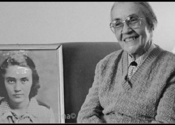 U martua pas lufte me diktatorin nga Gjirokastra, kush ishte ‘Vejusha e Zezë’, Nexhmije Hoxha (Profil)