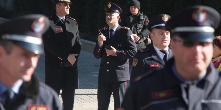 Ardi Veliu kalon vettingun, merr vesh vesh lajmin teksa ndodhet në Gjirokastër
