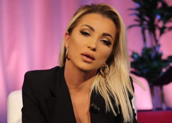 Prezantuesja shqiptare tregon vendin më të çuditshëm ku ka bërë seks (FOTO)