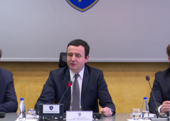 Vendimi i parë, Kryeministri i Kosovës përgjysmon rrogën e tij