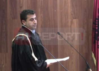 Nesër vendimi në Gjykatën e Përmetit, flet avokati i Henri Çilit: U vetëdorëzua, askush s’e ka marrë në pyetje