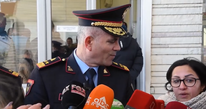 Gazetarja pyet Ardi Veliun: A ka skeduar OFL-ja persona nga Lazarati? Ja si përgjigjet kreu i Policisë së Shtetit (VIDEO)