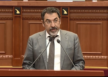 Ndryshon ligji për ushqimin, ministri Çuçi tregon si do të jetë AKU-ja e re