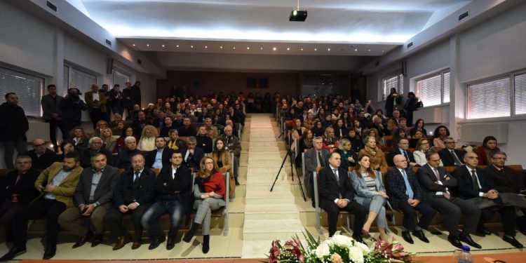 “Greqishtja është gjuha e bukës për shqiptarët”, tjetër skandal në Universitetin e Gjirokastrës