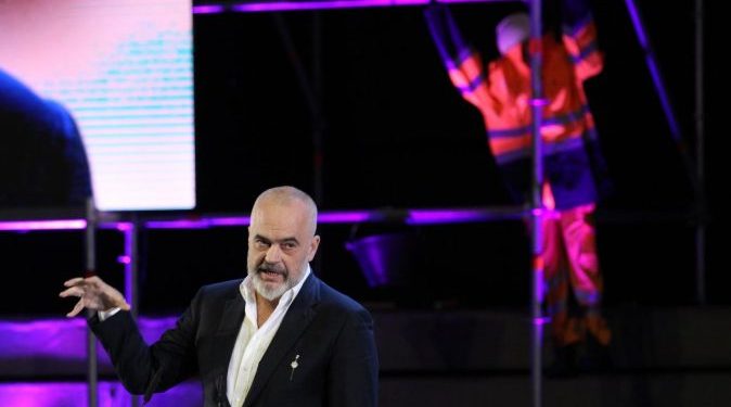 Rama jep lajmin e mirë për emigrantët: Do bëjmë amnisti, do keni mundësi të legalizoni paratë e fituara