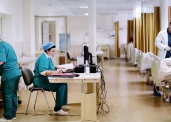 Gripi ‘mbërthen’ Shqipërinë, mjektët: Jemi në fazë epidemie