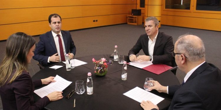 Opozita kërkon votimin elektronik, PS: Dakord, por …