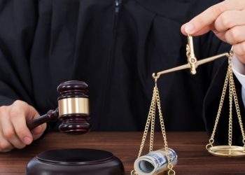 Kontrabandonte makina luksoze, dënohet me burg djali i ish-ministres