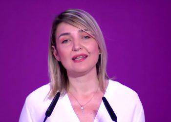 E konfirmon ministrja: Festivali i Gjirokastrës do të zhvillohet në shtator 2020