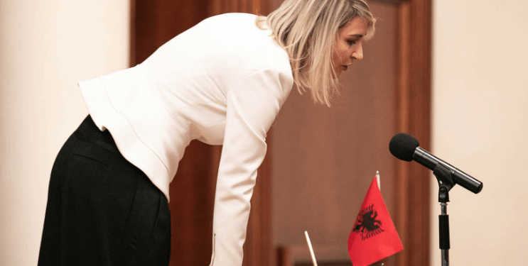 Ministrja e Kulturës i kërkon ndihmë Greqisë për restaurimin e monumenteve të dëmtuara nga tërmeti
