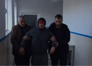 27 muaj pa rroga, rëndohet gjendja shëndetësore e dy grevistëve. Nisin hetimet për Bankers