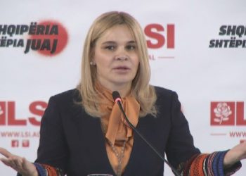 Monika Kryemadhi do shkojë në mitingun e bashkëshortit: Më 2 mars të mos guxojë sorrë të bëjë pis folenë tonë