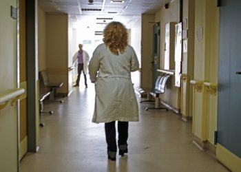 Konfirmohet rasti i parë me koronavirus në Greqi, është një grua 38-vjeçare