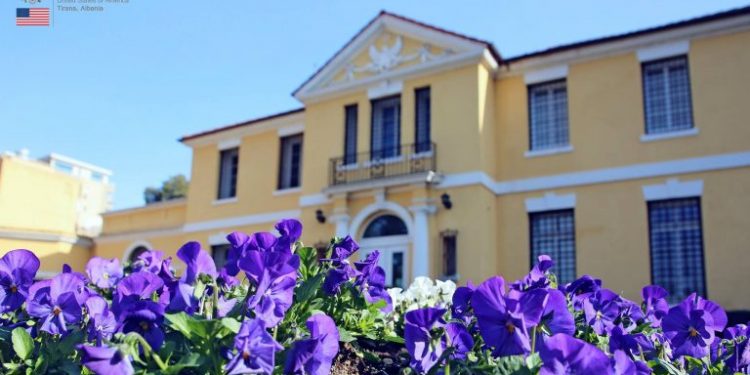 SHBA rrëzon opozitën: Paketa “AntiKÇK”, e mirëpritur dhe me interes të madh për ne