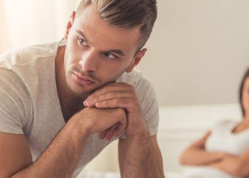 Zbulohet arsyeja pse disa burra ndjehen të trishtuar, të irrituar dhe të larguar pas seksit