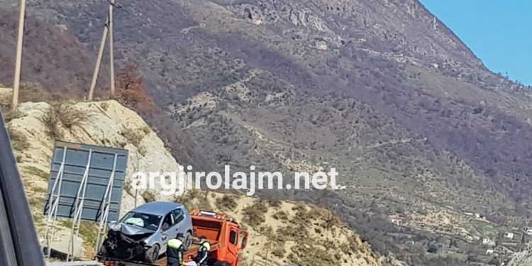 Aksident në Gjirokastër, tre të plagosur