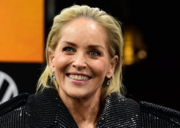 Mjekët shqiptarë në Itali, aktorja me famë botërore falenderon Shqipërinë me një foto emblematike