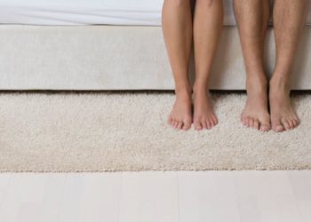 Një udhëzues për çiftet gjatë kohës në karantinë