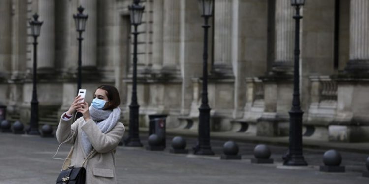 Një arsye pse ne shqiptarët mund të mos jemi aq të kërcënuar sa Koreja apo Italia nga koronavirusi