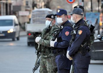 Oraret, mjetet dhe personat që lejohet të qarkullojnë duke filluar që nesër, çfarë duhet të keni parasysh