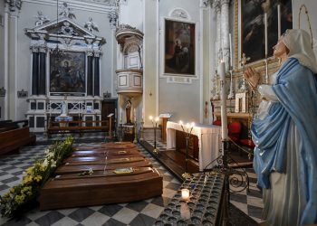 Koronavirusi nuk kursen as njerëzit e fesë, vdesin 67 priftërinj