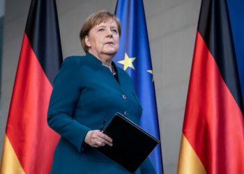 Merkel izolohet në karantinë, mjeku i saj i prekur nga koronavirusi