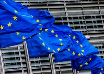 Shqipëria e mbyllur në shtëpi, BE vendos hapjen e negociatave