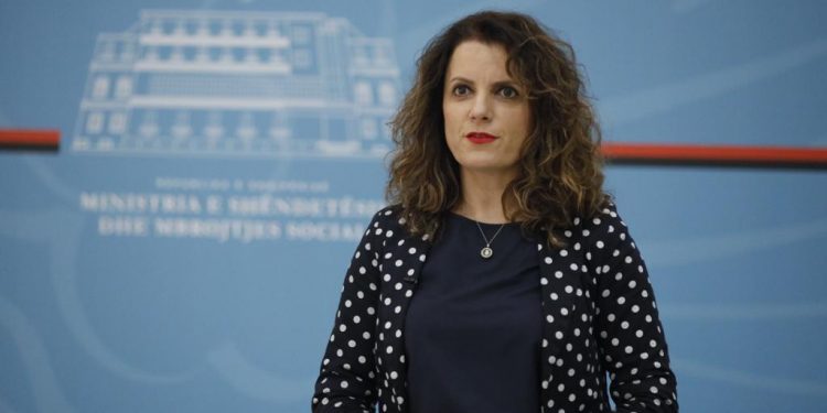 Rritet frikshëm numri i të infektuarve në Shqipëri, 28 raste të reja