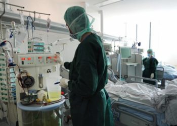 U dyshua me koronavirus, dalin analizat e gruas nga Lushnja