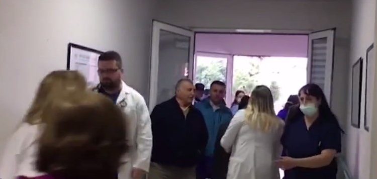 Helmimi masiv i nxënësve të gjimnazit, ja për çfarë dyshohet