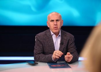 Flet mjeku Pipero, ja kur pritet ‘stuhia’ e koronavirusit në Shqipëri