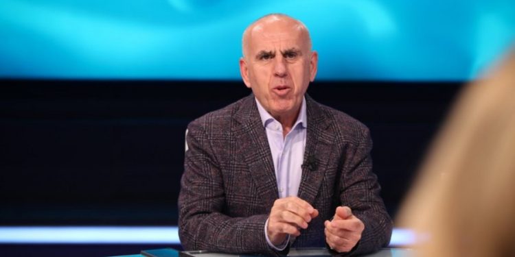 Flet mjeku Pipero, ja kur pritet ‘stuhia’ e koronavirusit në Shqipëri