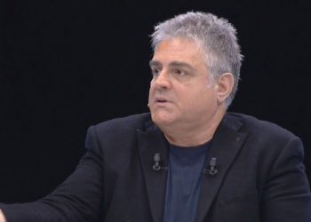 Si po vret fake news njerëz!