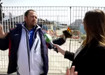 30 euro nga Gjirokastra në Tiranë, emigrantët e mbetur në rrugë: Na gjeti furgon prefekti (VIDEO)