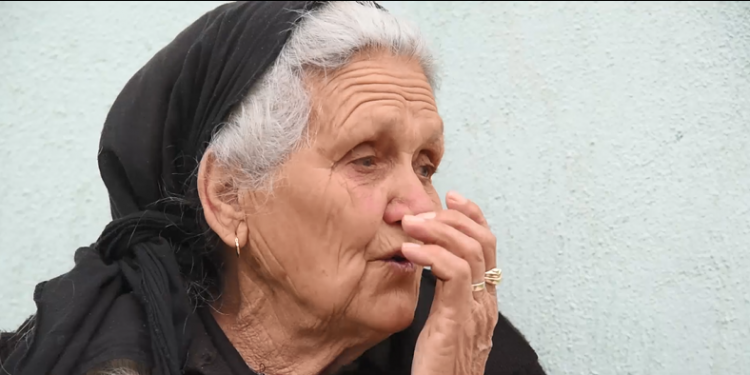 ‘Rrofshi o bir, ju vaftë mbarë…’, Bashkia Gjirokastër shpërndan ndihma në Lunxhëri, Cepo dhe Antigone (VIDEO)