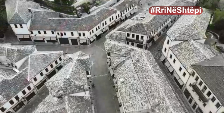 “Ta mbajmë bosh Gjirokastrën sot, që ta mbushim sërish nesër“ (VIDEO)