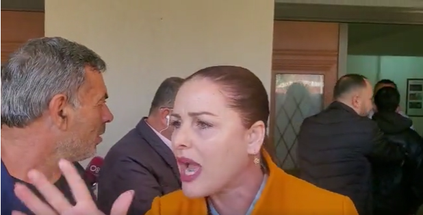 Prindërit në panik nga helmimi, drejtoresha: Vajza është shtatzënë (VIDEO)