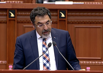 Reforma mbi menaxhimin dhe pronësinë e tokës bujqësore, ministri Çuçi tregon çfarë sjell ligji i ri i miratuar në Kuvend