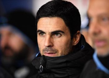 Tronditet klubi anglez, trajneri konfirmohet i infektuar me koronavirus