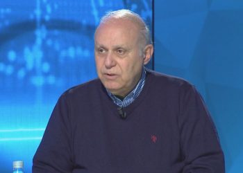 Apeli i mjekut Tritan Kalo: Tre shenjat e para kur duhet të telefonin 127, për koronavirusin