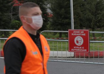 Koronovirusi në Shqipëri, spitali infektiv futet në karantinë, shihni çfarë ndodh (FOTO)