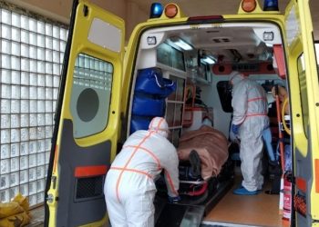 Covid-19, shkon në 10 numri i viktimave në Greqi