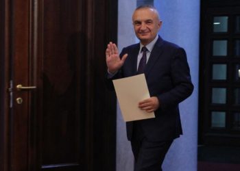 Meta kthen në Kuvend ligjin për pronat