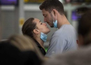 Hall më vete edhe ky/ A mund të kryejmë marrëdhënie seksuale në kohën e pandemisë së koronavirusit. Ja çfarë thonë ekspertët